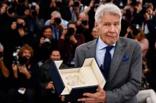 Festival v Cannes aplaudoval Harrisonu Fordovi, Indianu Jonesovi už vlažněji