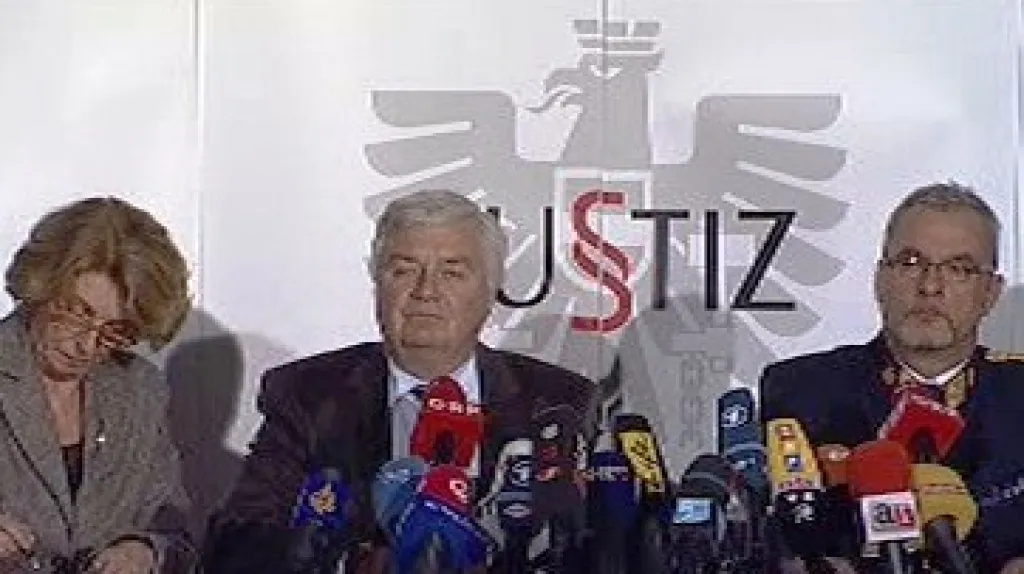Brífink po třetím dnu procesu s Fritzlem