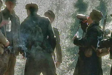 Lze omlouvat tisíce mrtvých touhou člověka po svobodě?