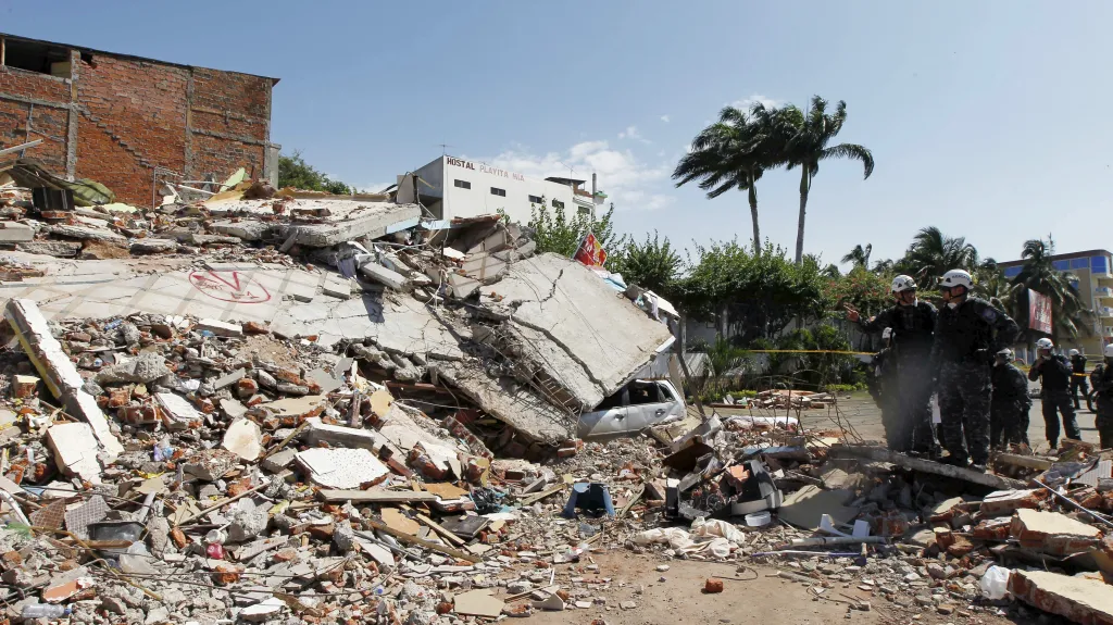 Následky zemětřesení v Ekvádoru (Manta)