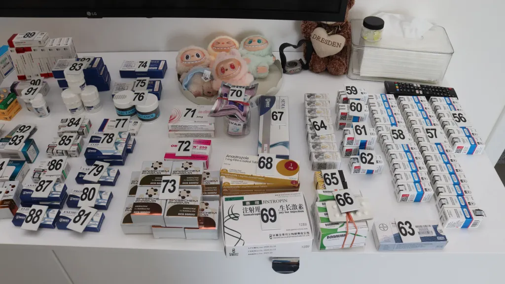 Celníci odhalili nelegální obchod s anaboliky a ketaminem