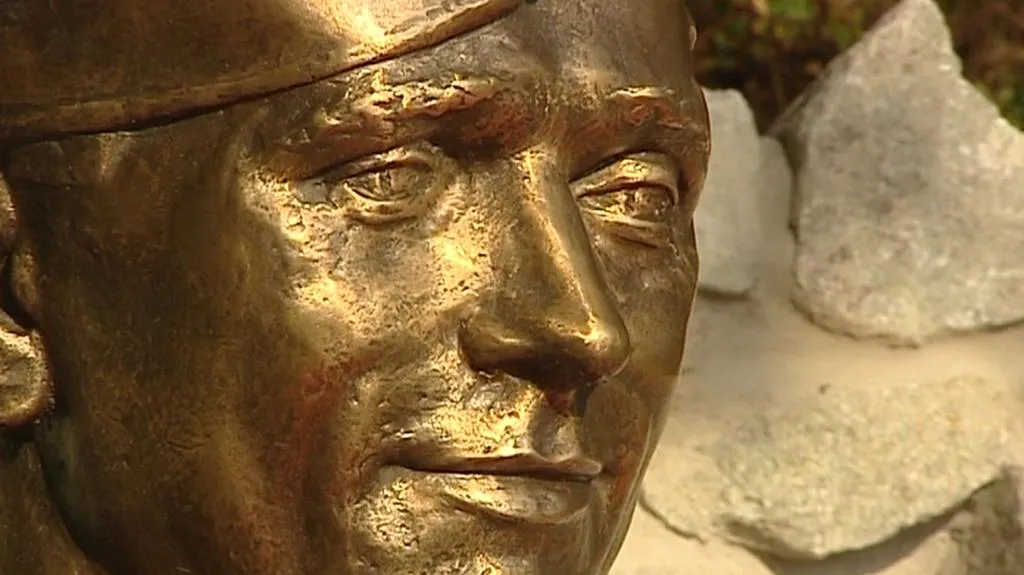 Busta Jozefa Gabčíka v Rajeckých Teplicích