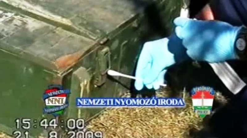 Maďarská policie zajišťuje stopy