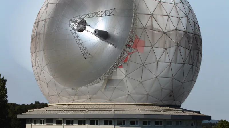 Radar TIRA, který zachytil Nebeský palác