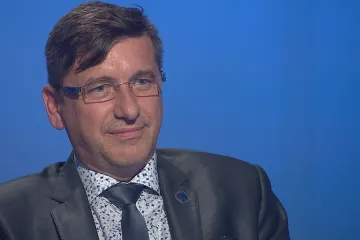 Zásadní je, že může přibýt až 40 procent pěstounů, hodnotí konec kojeneckých ústavů Goláň