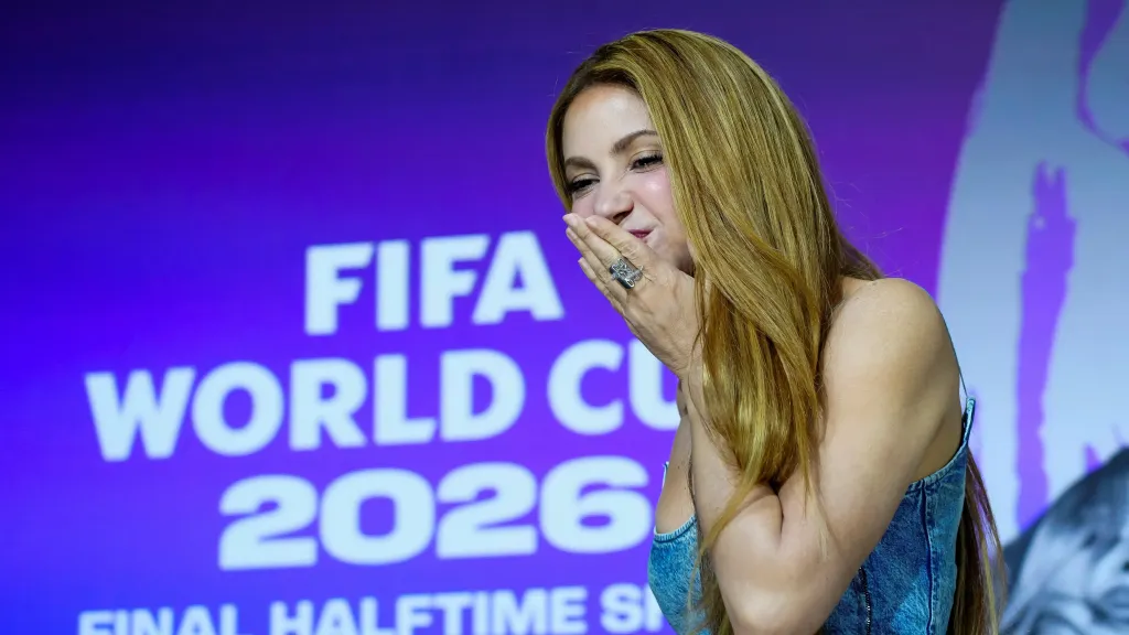 Shakira při prezentaci poločasové show pro finále fotbalového mistrovství