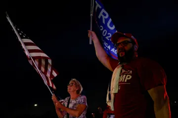 Atentát stupňuje napětí v bouřlivé předvolební atmosféře, píší média