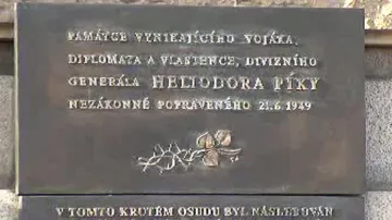 Pamětní deska Heliodora Píky