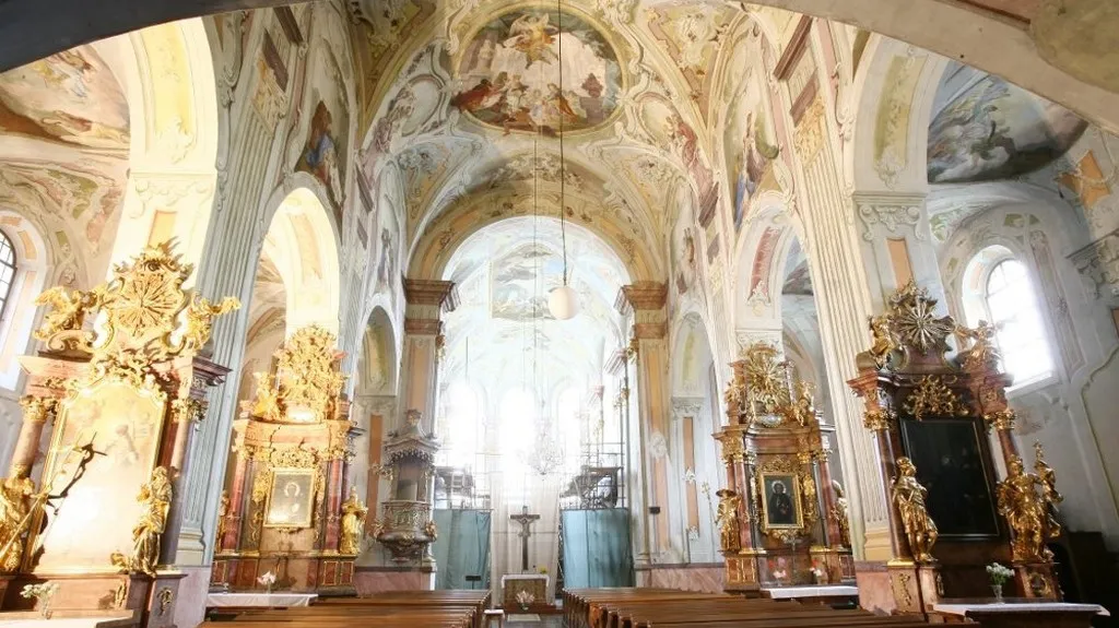 Kostel Narození Panny Marie v Krnově