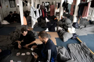 Francie přijme loď s migranty, která měla původně zakotvit v Itálii. Chování Říma je nepřijatelné, tvrdí Paříž
