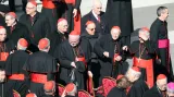 Kardinálové se shromažďují na poslední generální audienci Benedikta XVI.