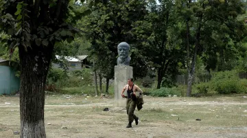 Leninova busta v Jižní Osetii