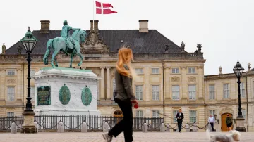 Pohled na dánský královský palác Amalienborg, archivní snímek