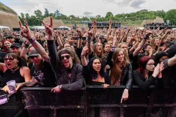 Příznivci tvrdé hudby se sjeli na Brutal Assault do Josefova. Zahraje na něm přes 150 kapel