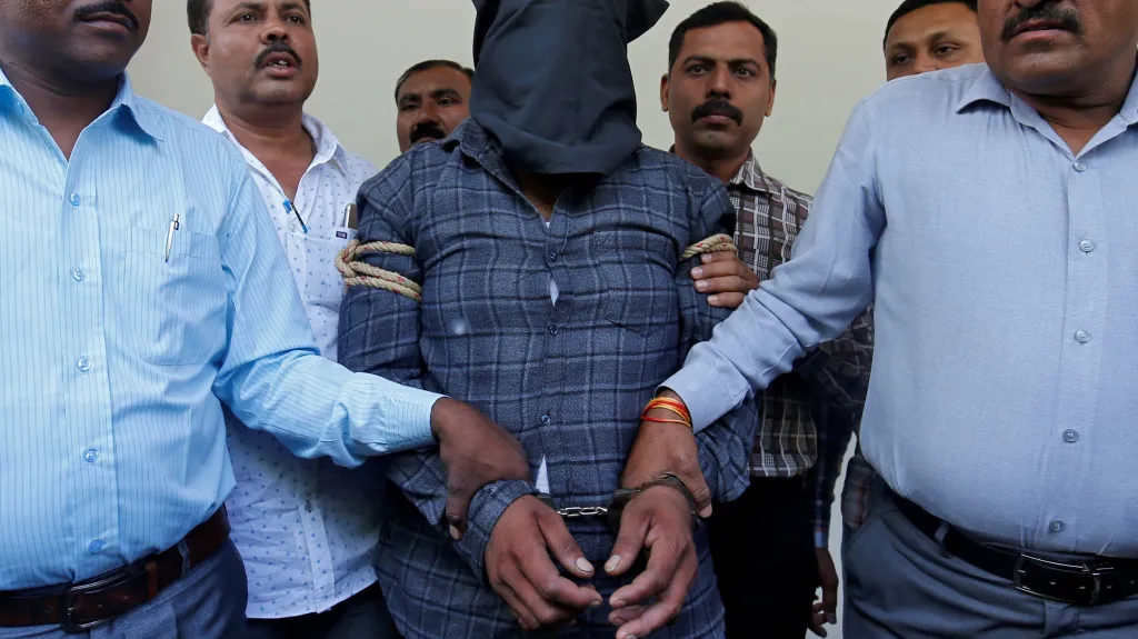 V poutech skončil nedávno Ind, který je obviněn ze sexuálního zneužití a vraždy jedenáctileté dívky