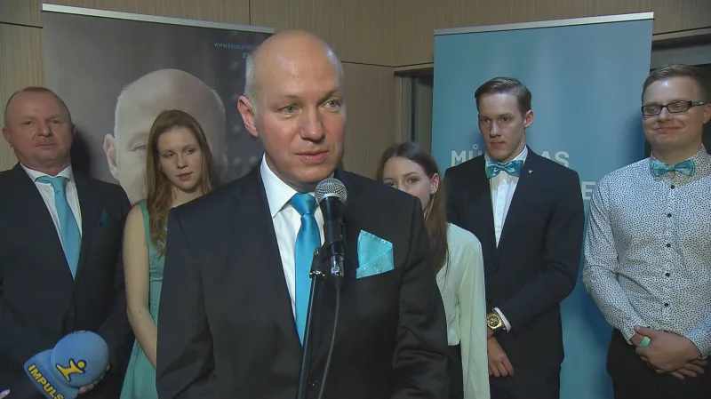 Fischer je s výsledkem voleb spokojený. Podpořil Drahoše