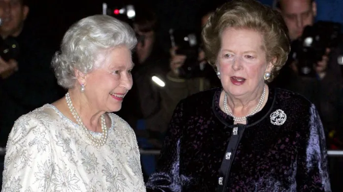 Alžběta II. a Margaret Thatcherová