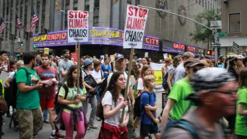 New York: Pochod za boj proti klimatickým změnám
