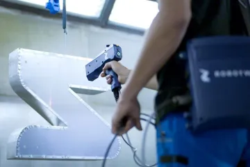 Čeští vědci umí převádět pohyby lidí na návod pro roboty