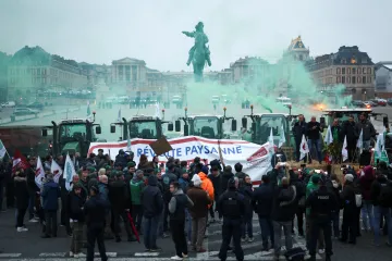 Zemědělci protestovali u zámku Versailles