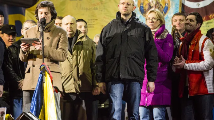 Arsenij Jaceňuk se představuje na Majdanu