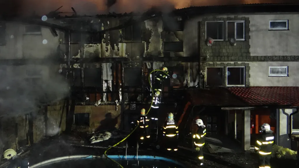 Požár hotelu Fridrich v Těrlicku na Karvinsku