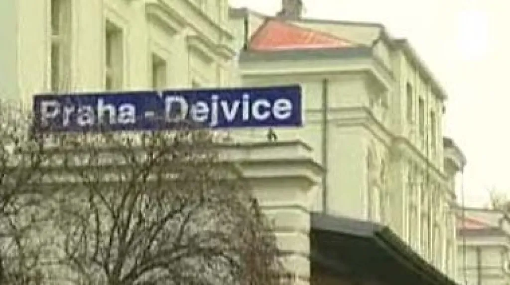Nádraží Praha-Dejvice na trati do Kladna