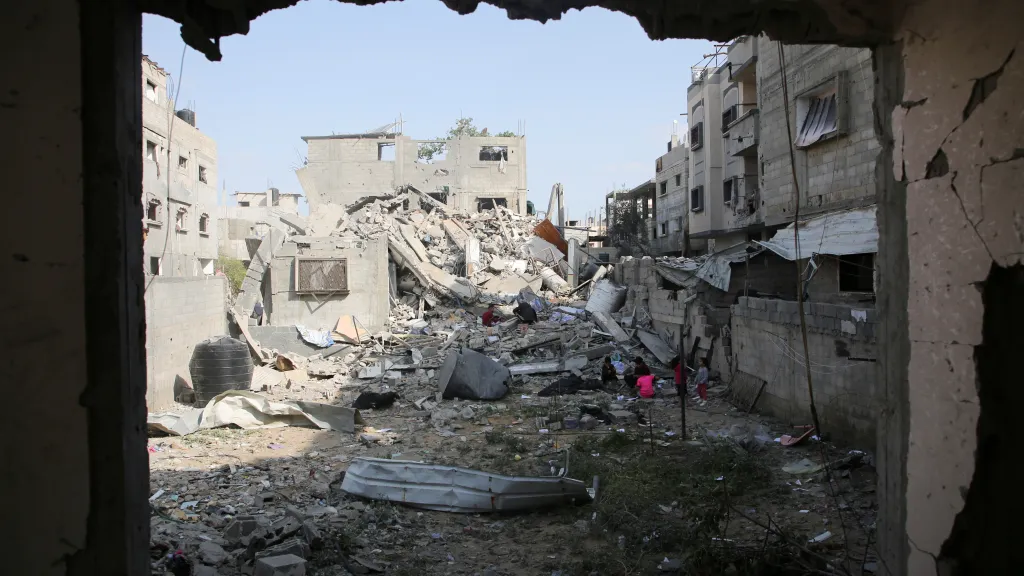 Dům zničení při izraelském útoku v Rafahu