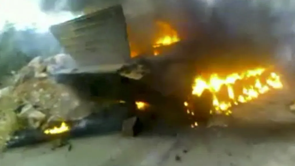 Hořící syrský tank