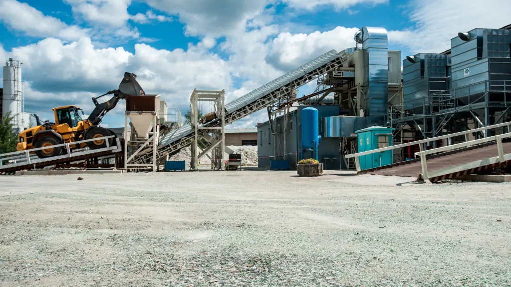Recyklační linka na sklo ve Stráži pod Ralskem