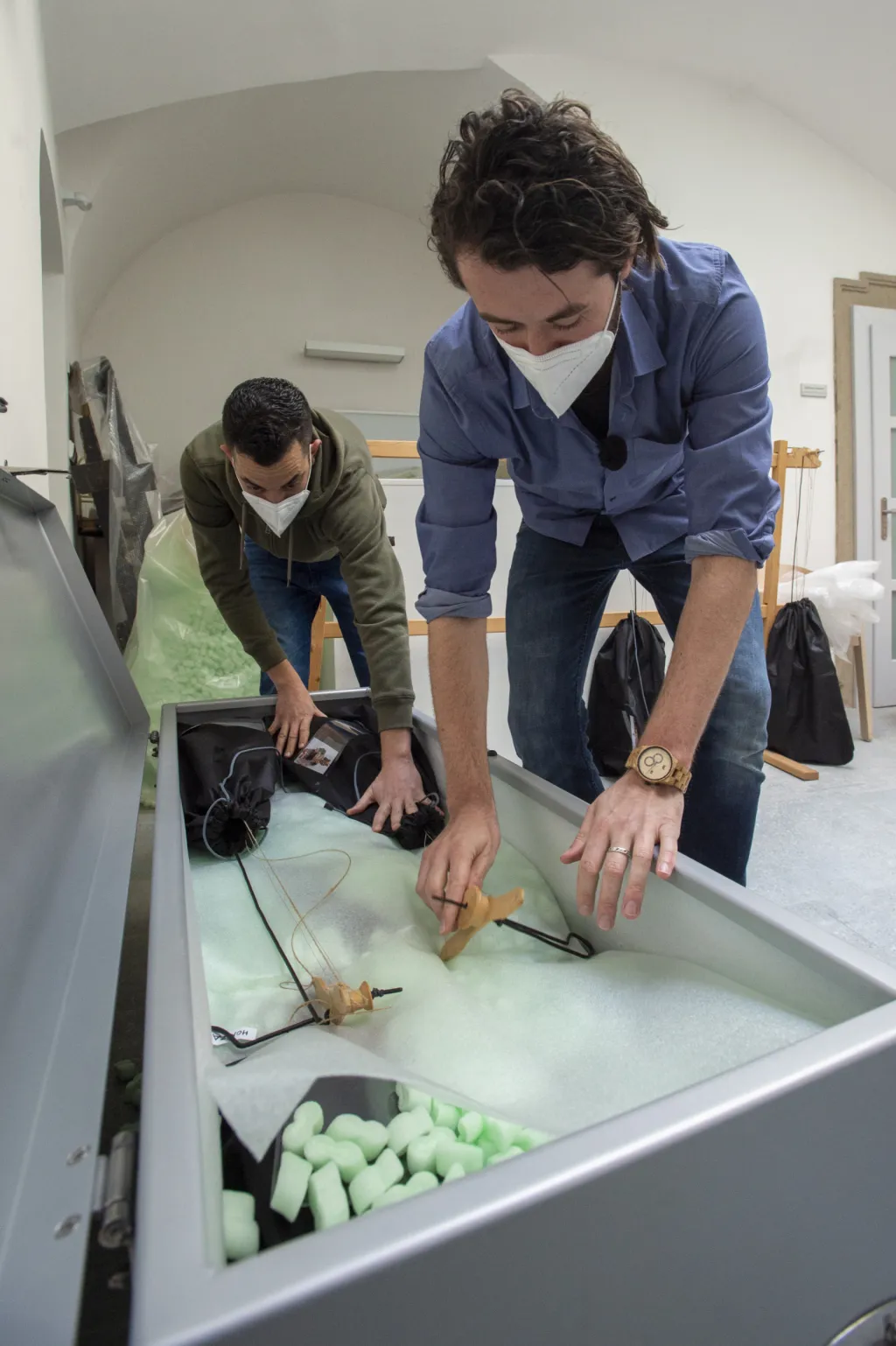 Do Soulu putují i dřevěné stroje, kterými kočovná divadla vyráběla zvuky deště, bouřky nebo větru