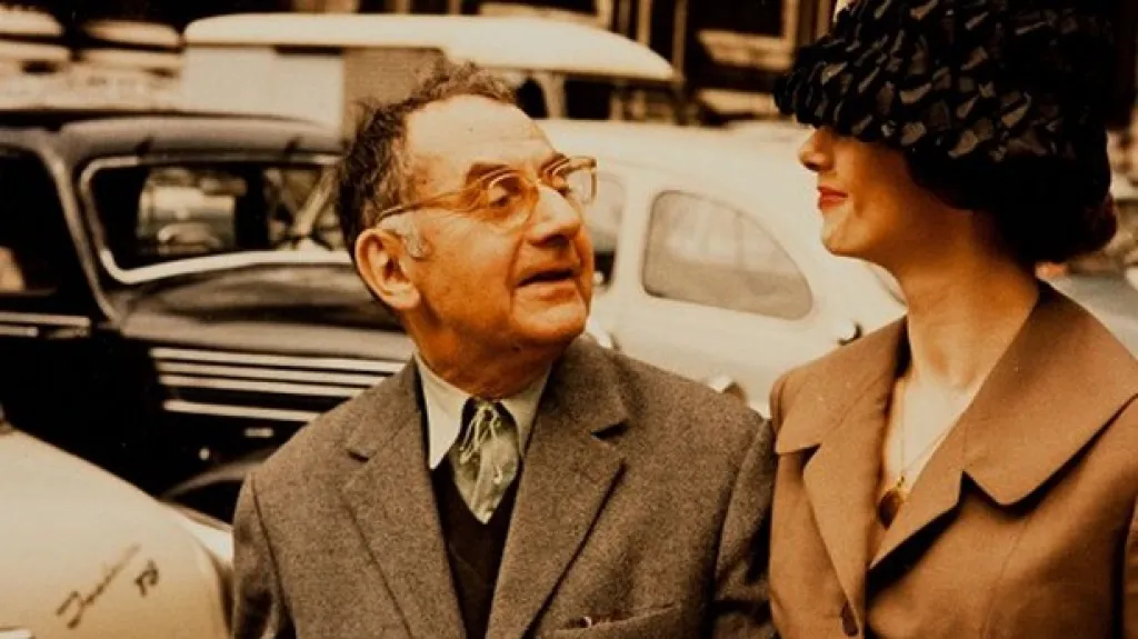 Z výstavy Man Ray. L. Fritz Gruber Archiv