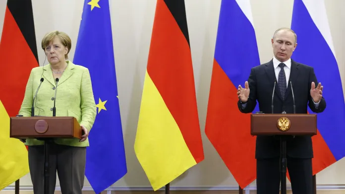 Angela Merkelová s Vladimirem Putinem