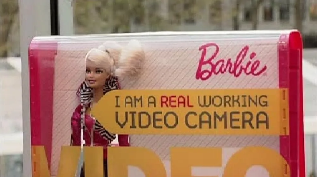 Barbie s kamerou