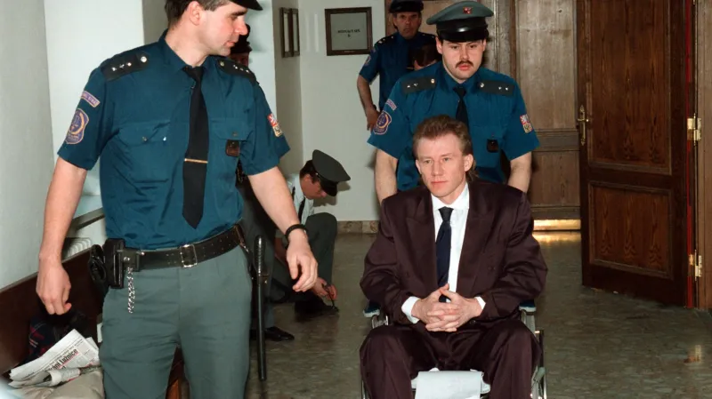 Karel Kopáč s vyšetřovateli spolupracoval