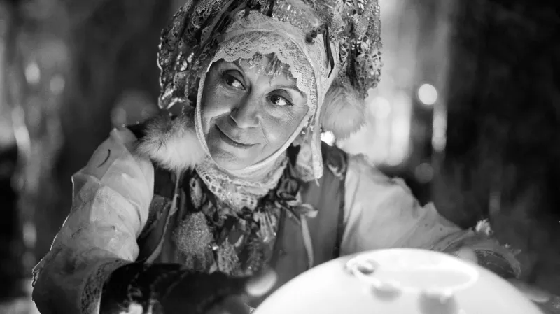 Giulietta Masina jako Perinbaba