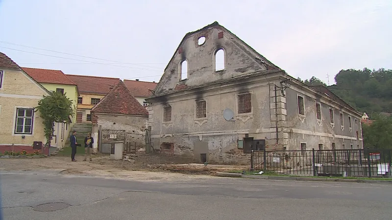 Vyhořelý mlýn ve Vranově nad Dyjí