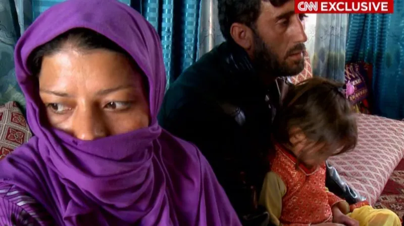 Afghánka Gulnaz s rodinou