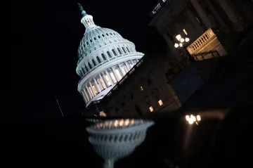 Senát USA schválil pomoc v řádu bilionů korun pro Ukrajinu, Tchaj-wan a Izrael. Ve sněmovně ale může návrh narazit