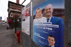 Ve Francii odstoupilo 218 kandidátů, aby podpořili síly proti Národnímu sdružení