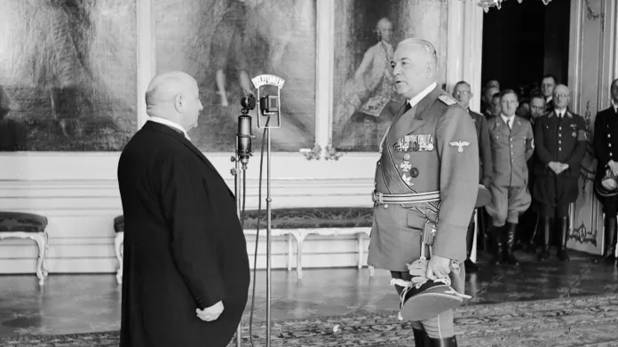 Předseda vlády Rudolf Beran (vlevo) u říšského protektora Konstantina von Neuratha (5. 4. 1939)