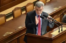 ANO chce mimořádnou schůzi k bitcoinům a ministerstvu, Blažek obvinění odmítá
