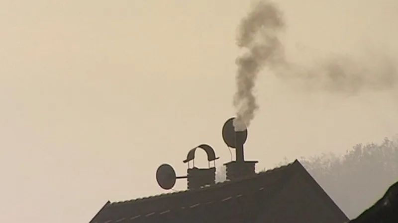 I domácnosti přispívají ke znečištění vzduchu.