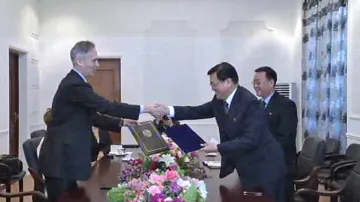 Podpis smlouvy o otevření pobočky AP v Pchjongjangu