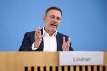 „Musíme jít příkladem.“ Německá vláda připravila rozpočet se škrty