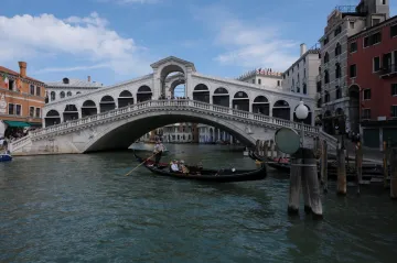 Starosta Benátek plánuje zpoplatnit vstup do města