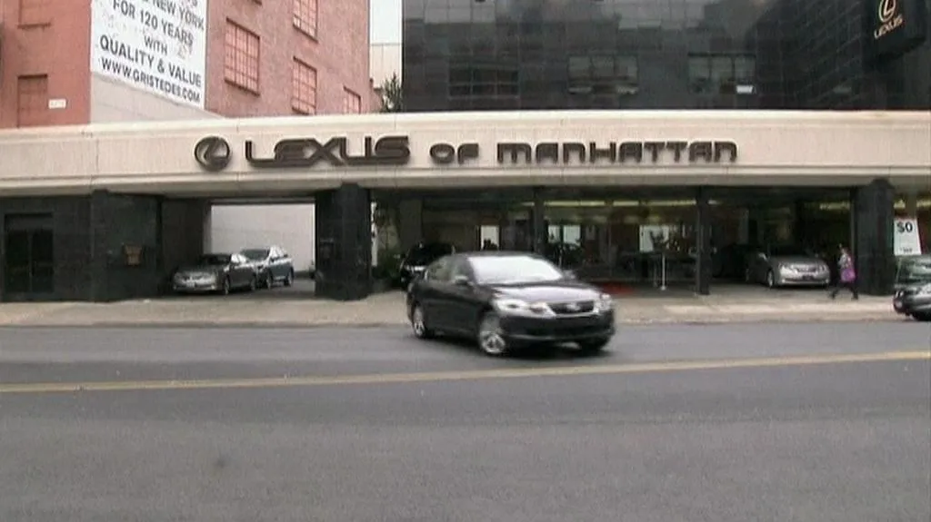 Prodejna automobilů Lexus