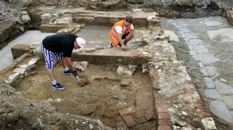 Odhalení pravděpodobných základů školy Jednoty bratrské