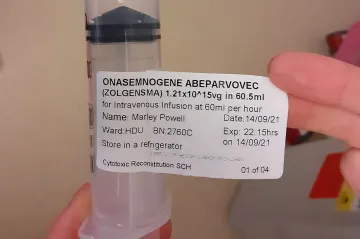 Nejdražší lék na spinální svalovou atrofii dostalo přes třicet dětí