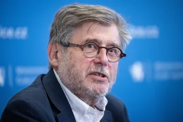 Koordinátor objasňování bitcoinové kauzy Uhlíř skončil ve funkci